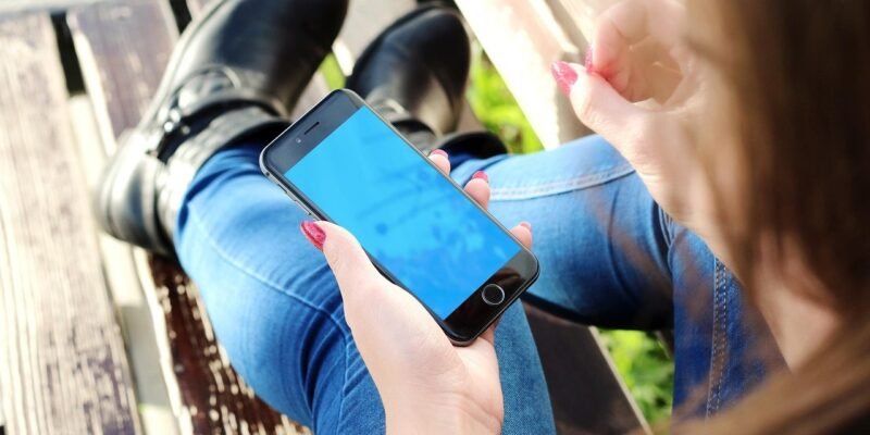 📱 دليل استخدام تطبيقات البنوك في إسبانيا للمهاجرين الجدد